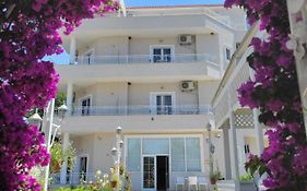 Villa August Ksamil